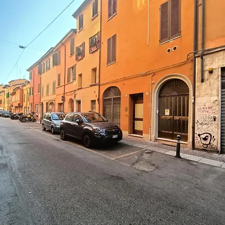 Casa Renata -charming Loggia דירה *