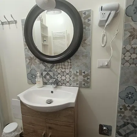 Casa Renata -charming Loggia דירה *