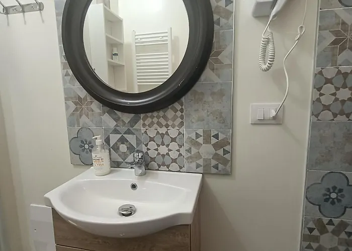 Casa Renata -charming Loggia Apartment *