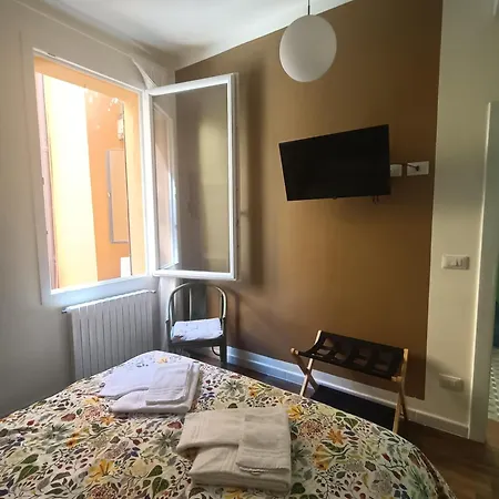 Casa Renata -charming Loggia Bolonia